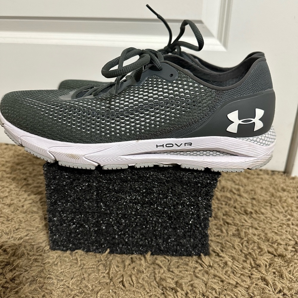 Gray Under Armour size 11